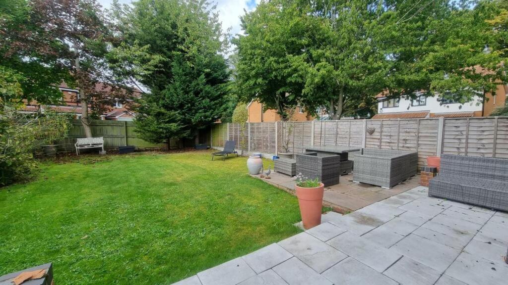 Bluebell House Home In Country Village. Nec/Stratford/Birmingham Solihull Bagian luar foto